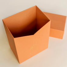 Load image into Gallery viewer, Mootsh_Box_Butterscotch_Open